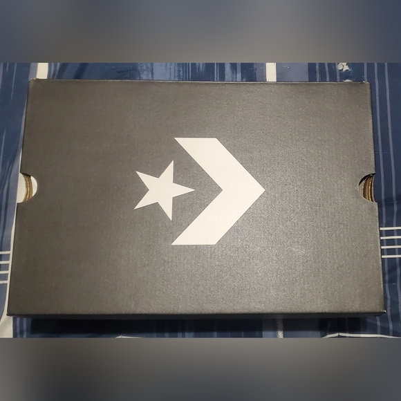 Converse CTAS Malden Street Vintage Mid, New In Box!      Mens 9.5 / Womens 11.5 - Picture 9 of 9